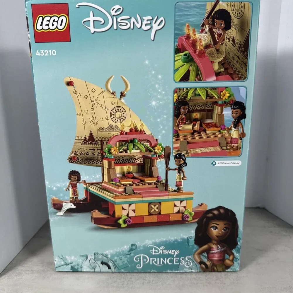 LEGO Disney Princess Moana's Wayfinding Boat Building Toy 43210 NEW SEALED